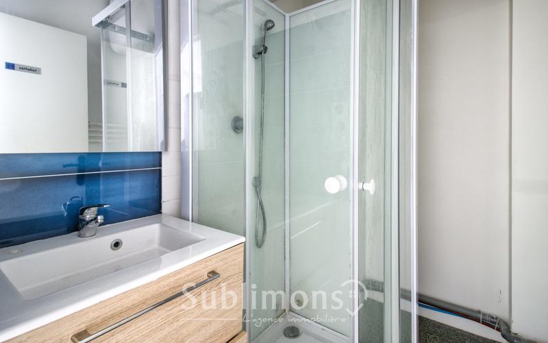 Local commercial - 72 m² - 3 pièces