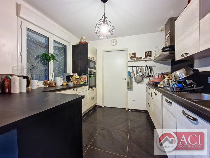 Maison - 94 m² - 4 pièces