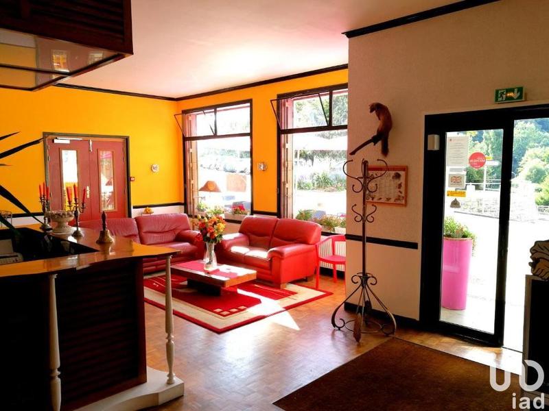 Local commercial - 1 465 m²