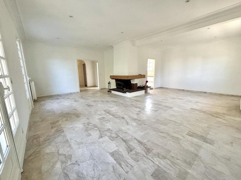 Maison - 170 m² - 6 pièces