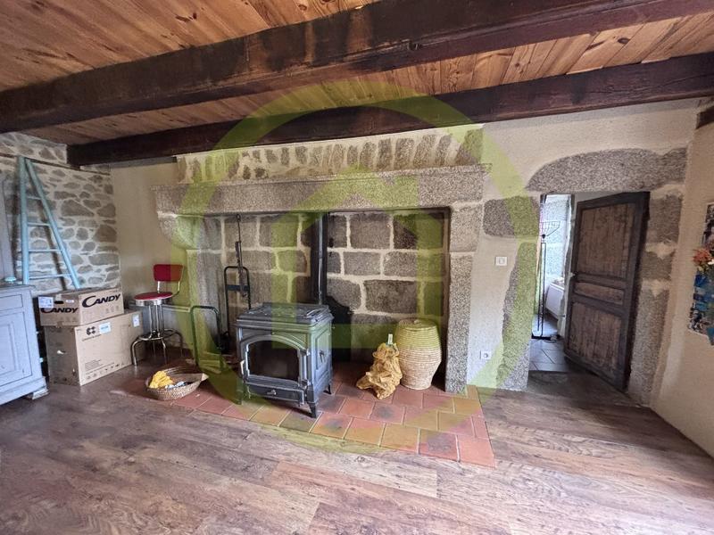 Maison - 250 m² - 7 pièces