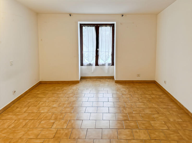 Maison - 170 m² - 8 pièces