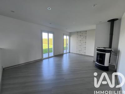 Maison - 111 m² - 5 pièces
