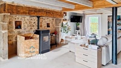 Maison - 95 m² - 4 pièces