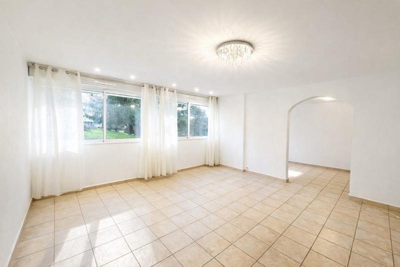 Appartement - 83 m² - 5 pièces
