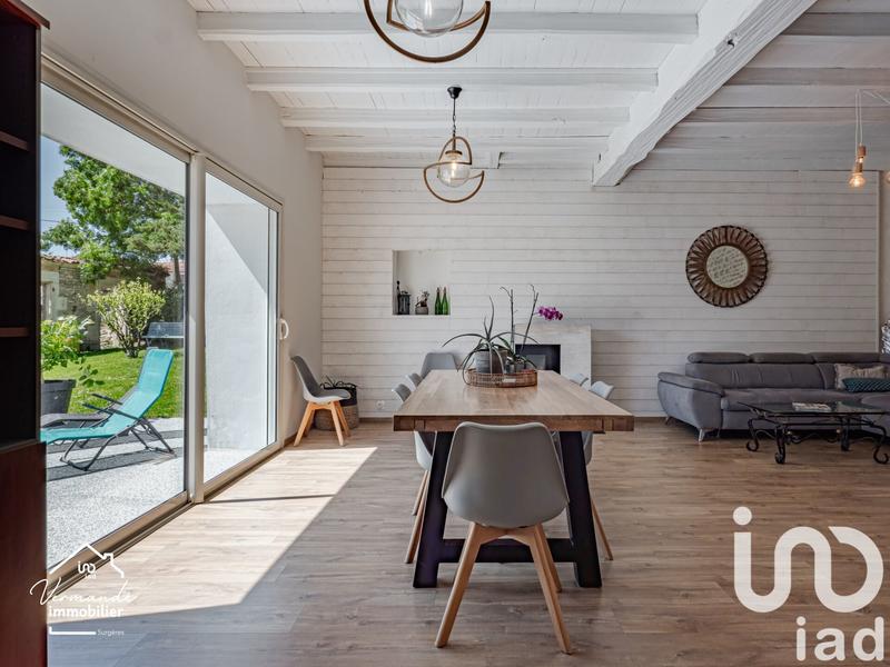 Maison - 265 m² - 9 pièces