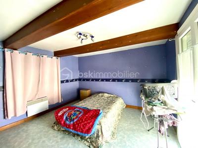 Maison - 203 m² - 8 pièces