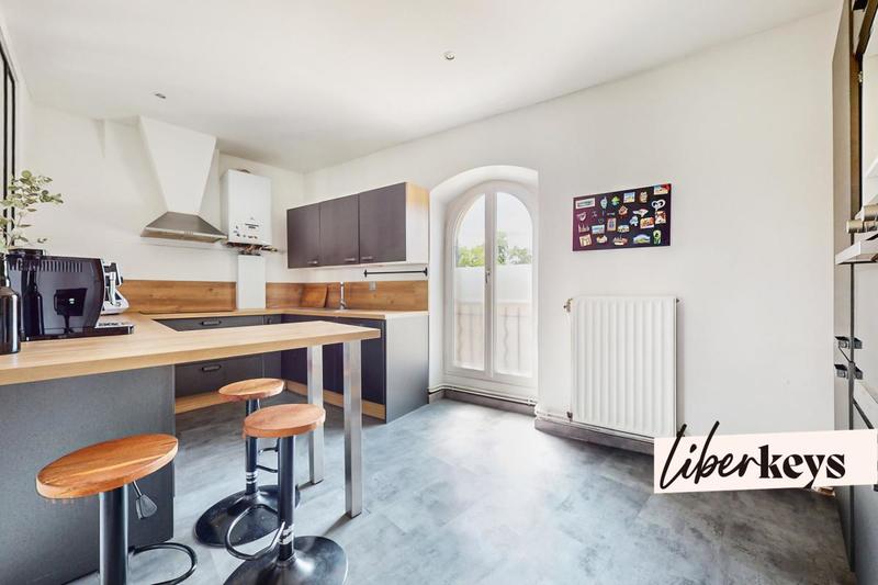 Appartement - 105 m² - 4 pièces