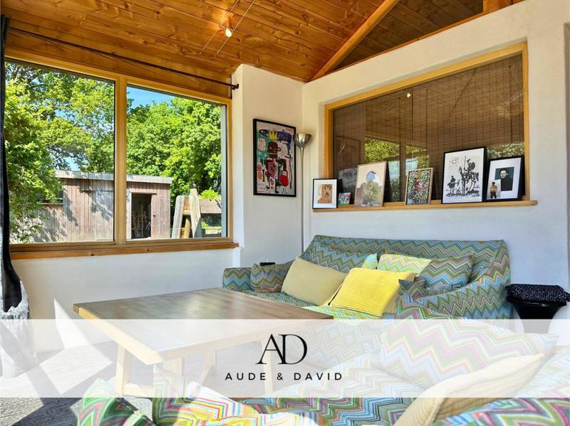 Maison - 340 m² - 15 pièces