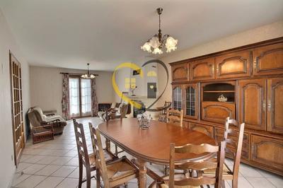 Maison - 153 m² - 5 pièces