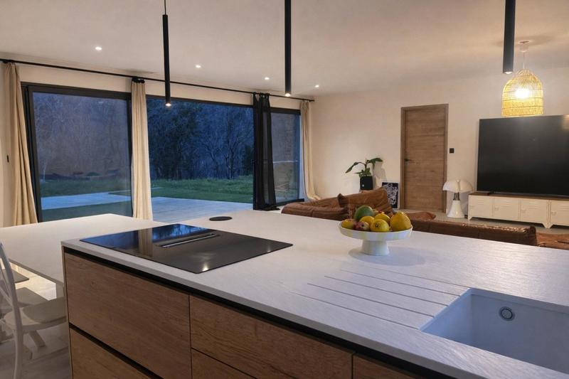 Maison - 147 m² - 6 pièces