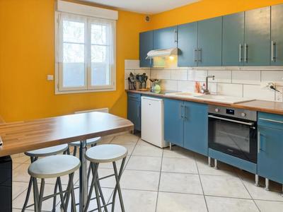 Appartement - 80 m² - 3 pièces