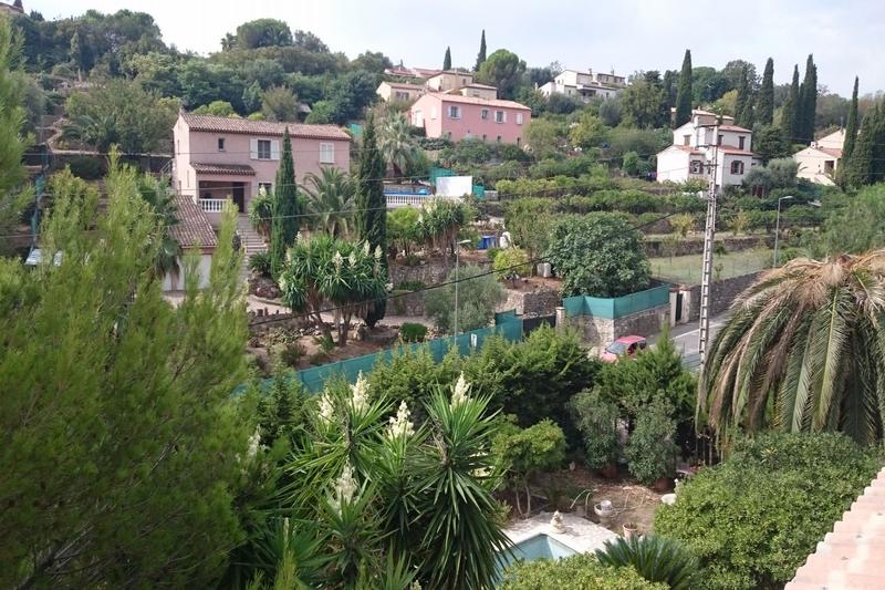 Maison - 221 m² - 6 pièces