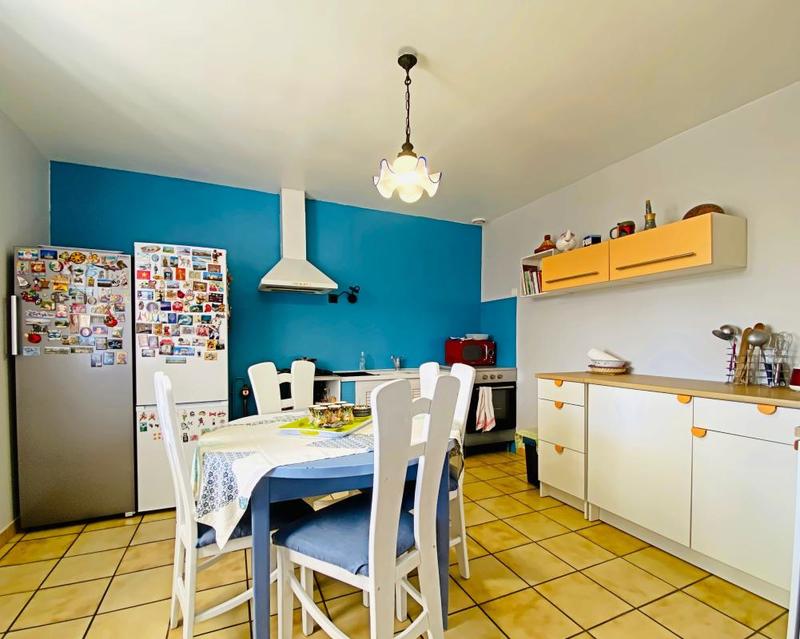 Appartement - 90 m² - 4 pièces