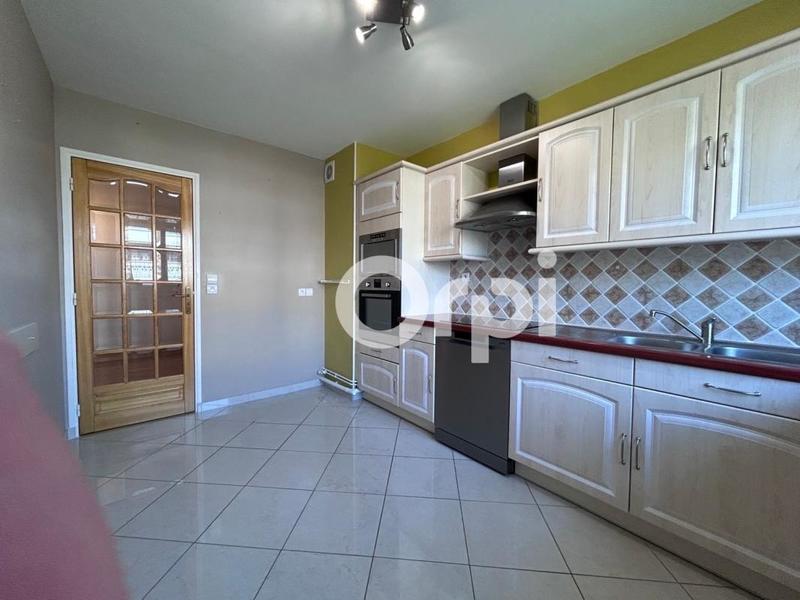 Appartement - 99 m² - 4 pièces