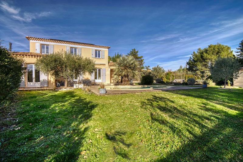 Villa - 156 m² - 6 pièces