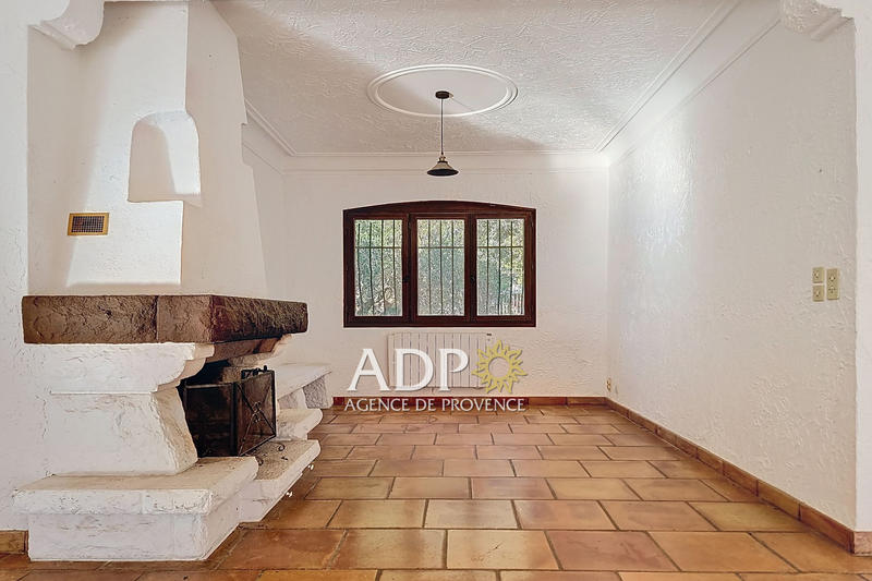 Propriété - 180 m² - 6 pièces