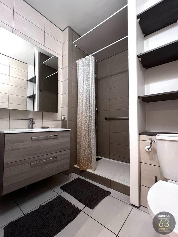 Appartement - 97 m² - 3 pièces