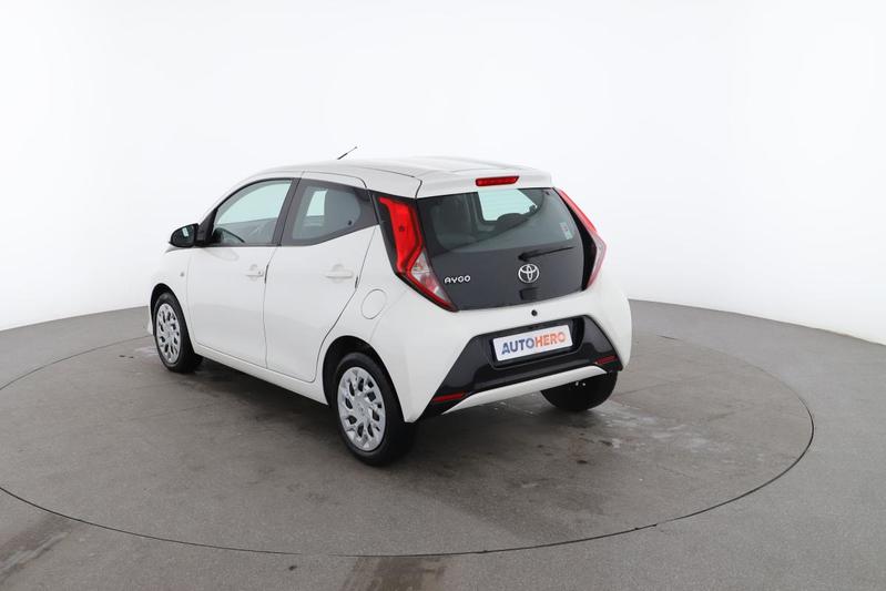 Toyota Aygo 1.0 Vvt-i X-Play 3p 72 ch