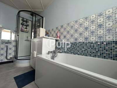 Maison - 96 m² - 4 pièces