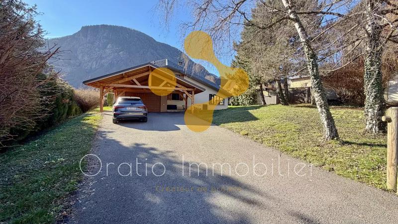 Maison - 191 m² - 8 pièces