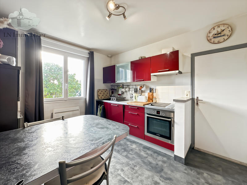 Maison - 92 m² - 5 pièces