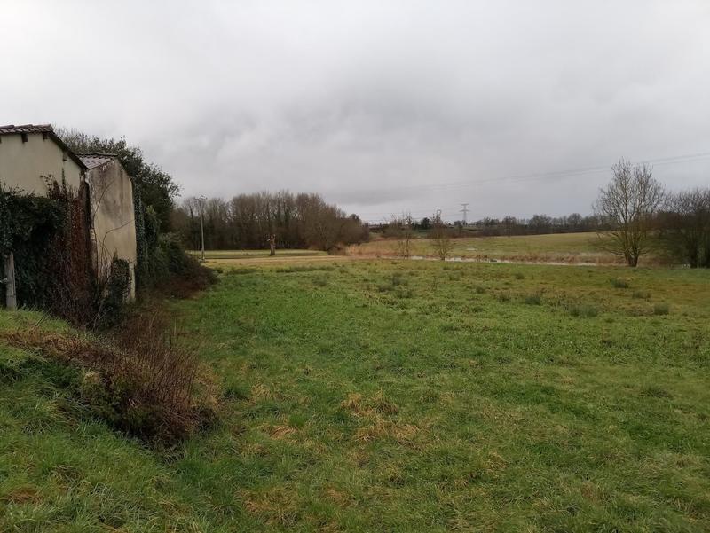 Immeuble - 5 864 m²