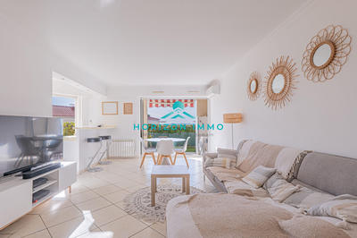 Appartement - 82 m² - 4 pièces