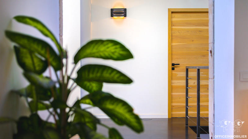 Maison - 233 m² - 7 pièces