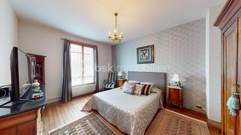 Maison bourgeoise - 204 m² - 9 pièces