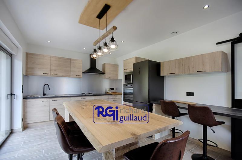 Maison - 114 m² - 5 pièces