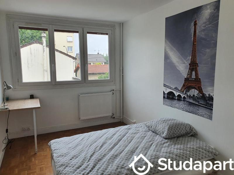 Chambre - 10 m² - 1 pièce