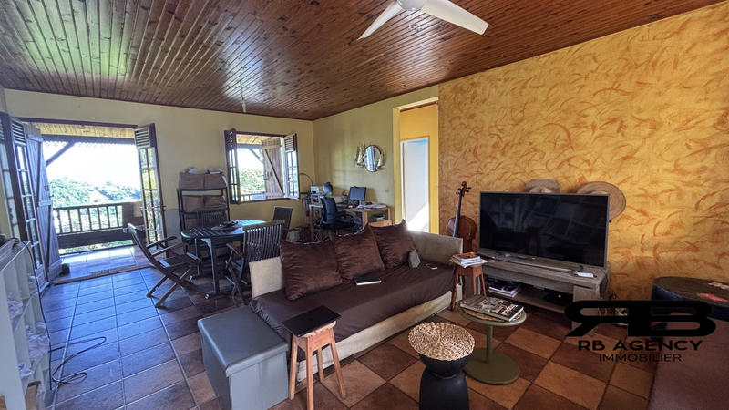 Maison - 84 m² - 4 pièces