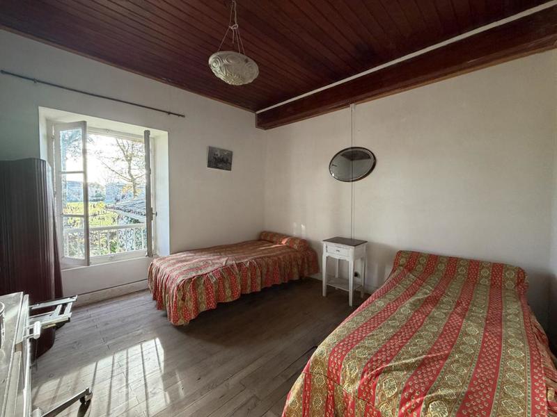 Maison - 174 m² - 7 pièces