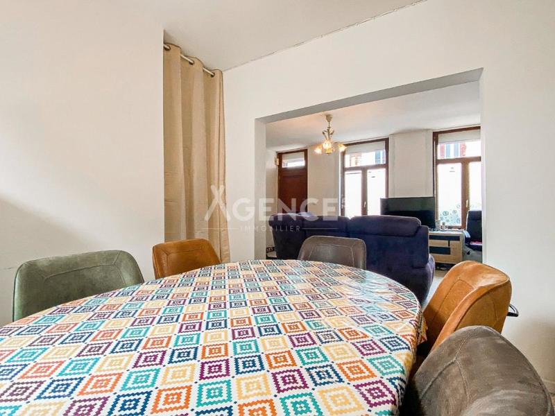 Maison - 94 m² - 4 pièces