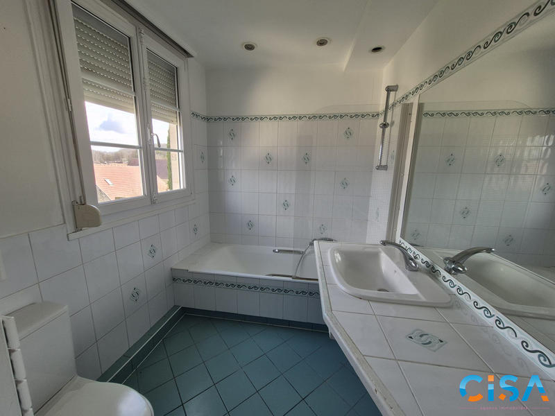 Maison ancienne - 177 m² - 8 pièces