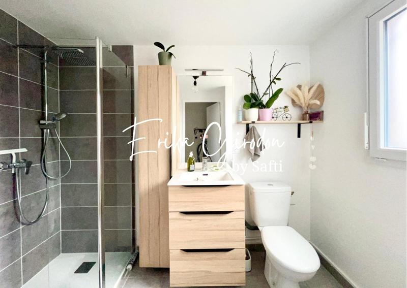 Maison - 94 m² - 4 pièces