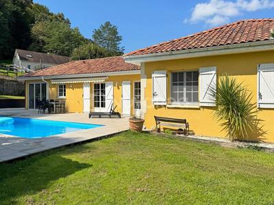 Maison - 174 m² - 7 pièces