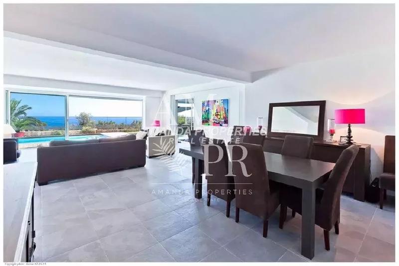 Villa - 187 m² - 6 pièces