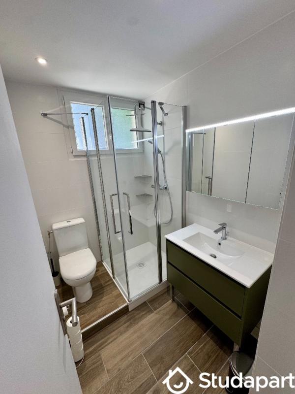 Chambre - 84 m² - 1 pièce