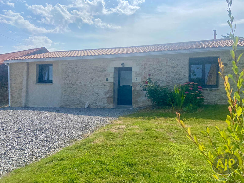 Maison - 84 m² - 4 pièces