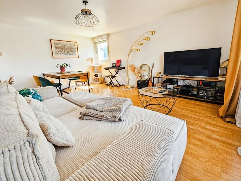 Appartement - 65 m² - 3 pièces