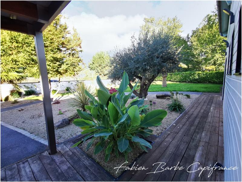 Maison - 180 m² - 10 pièces