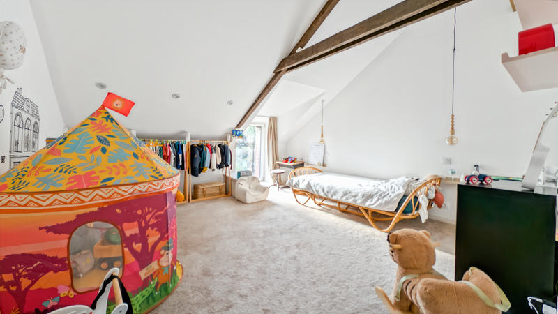 Maison - 186 m² - 6 pièces