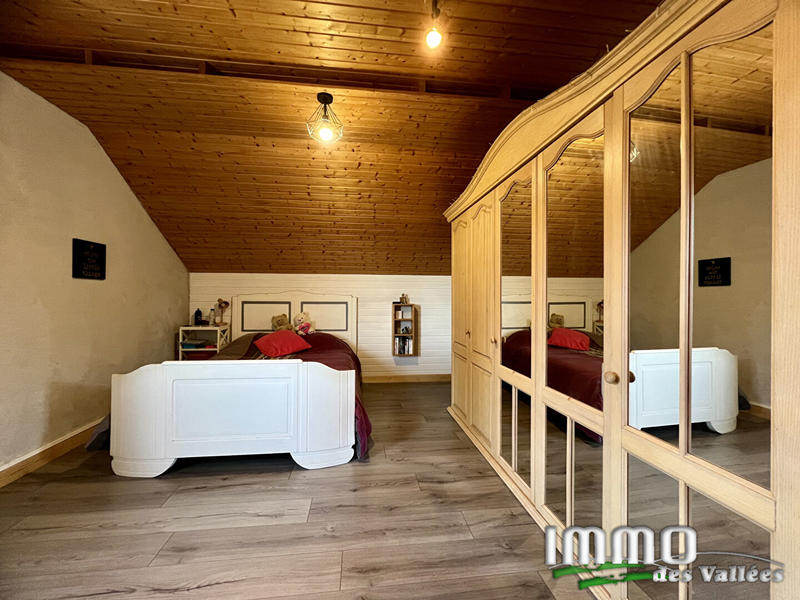 Ferme - 300 m² - 5 pièces