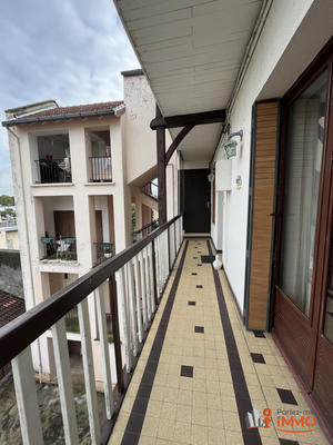 Appartement - 95 m² - 3 pièces