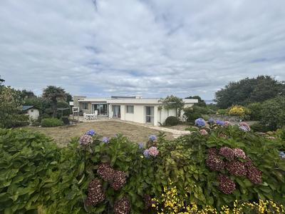 Maison - 196 m² - 8 pièces