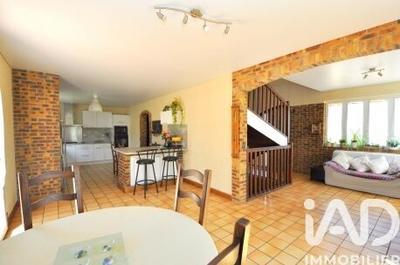 Maison - 180 m² - 7 pièces