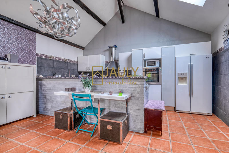 Appartement - 86 m² - 4 pièces