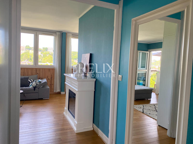 Appartement - 86 m² - 5 pièces